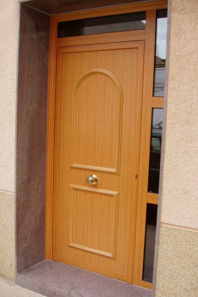 Dalumini-puerta-entrada-1